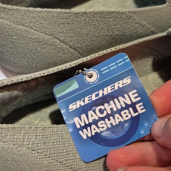 Skechers 9.5 New - Picture 5 of 9